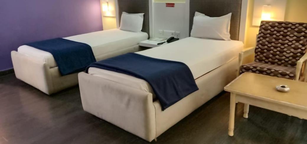 Hotel Jaya International Hyderabad Eksteriør bilde